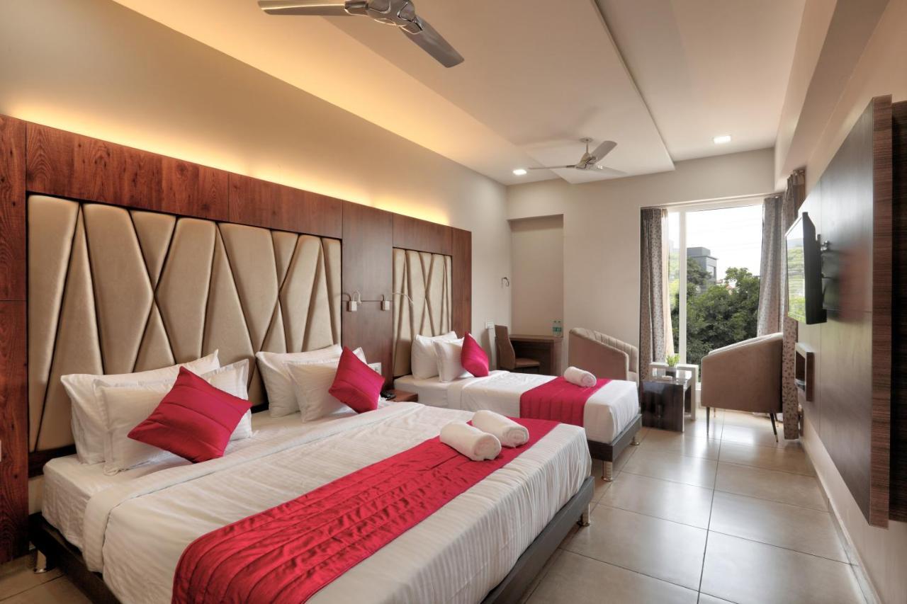 Lexus Inn Mysuru Zewnętrze zdjęcie
