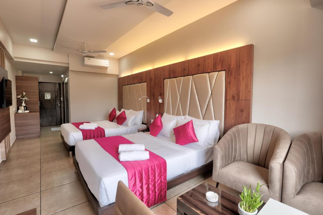 Lexus Inn Mysuru Zewnętrze zdjęcie