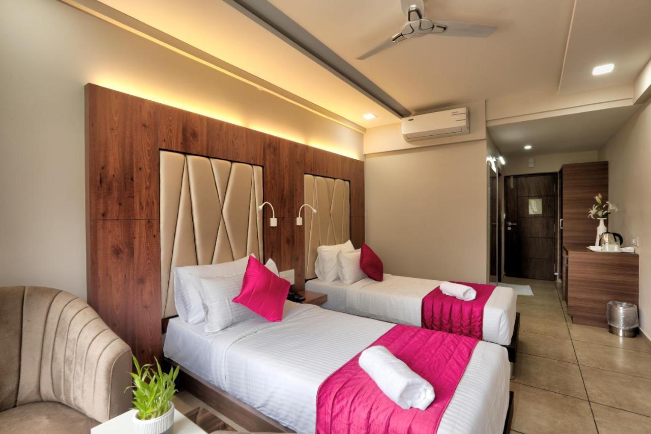 Lexus Inn Mysuru Zewnętrze zdjęcie